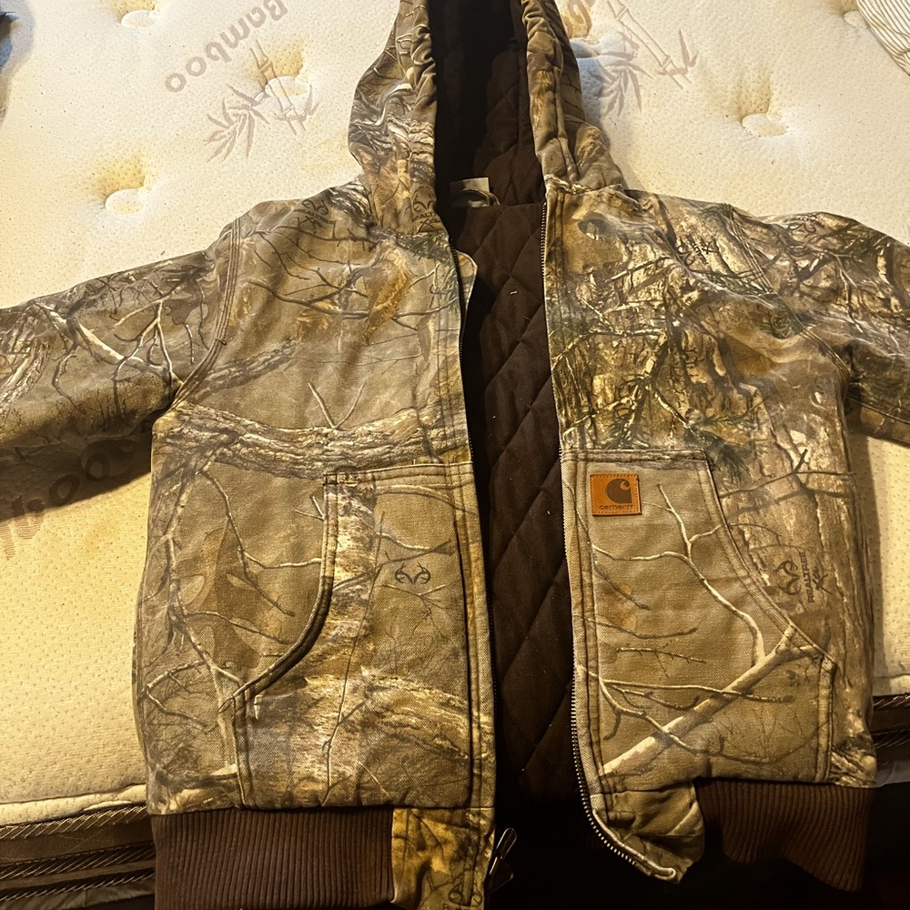 Boys camo canvas winter jacket, size 10-12